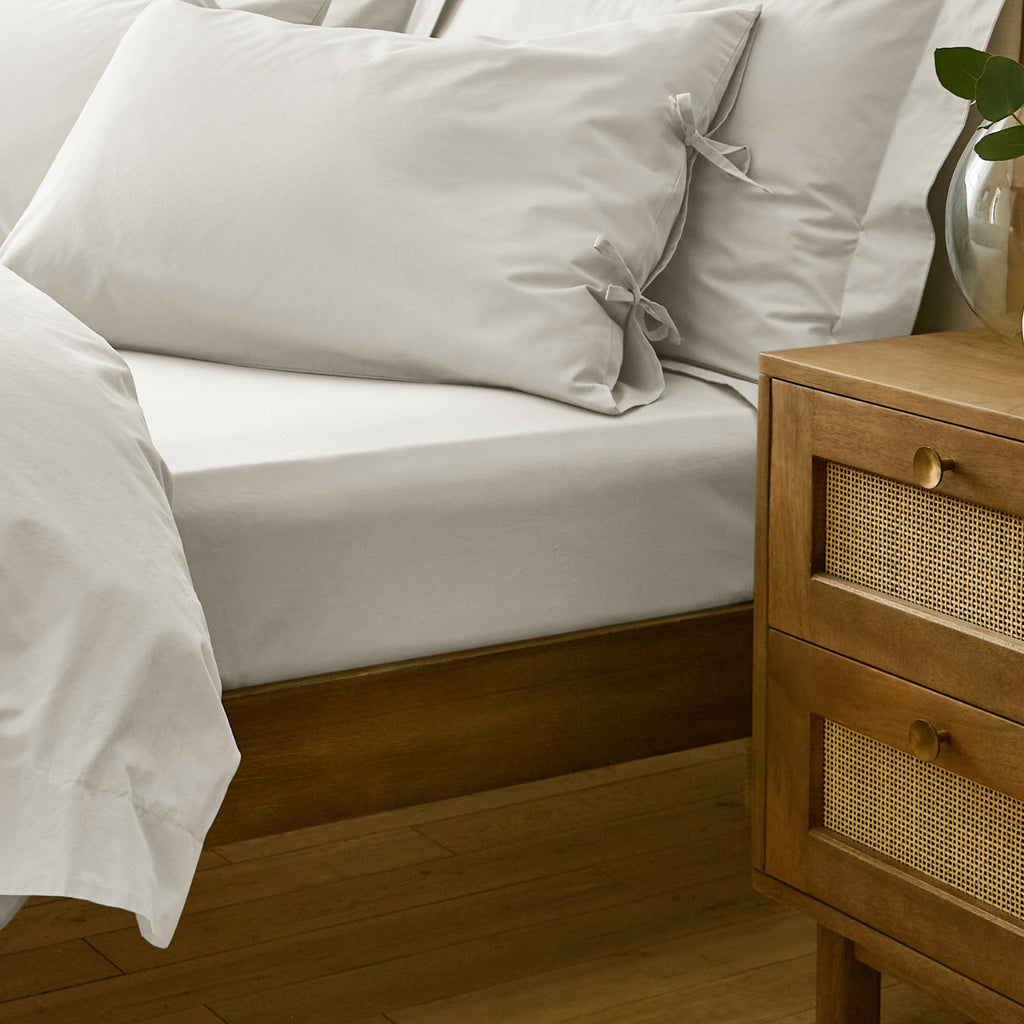White 300 Thread Count Essential Deep Fitted Sheet