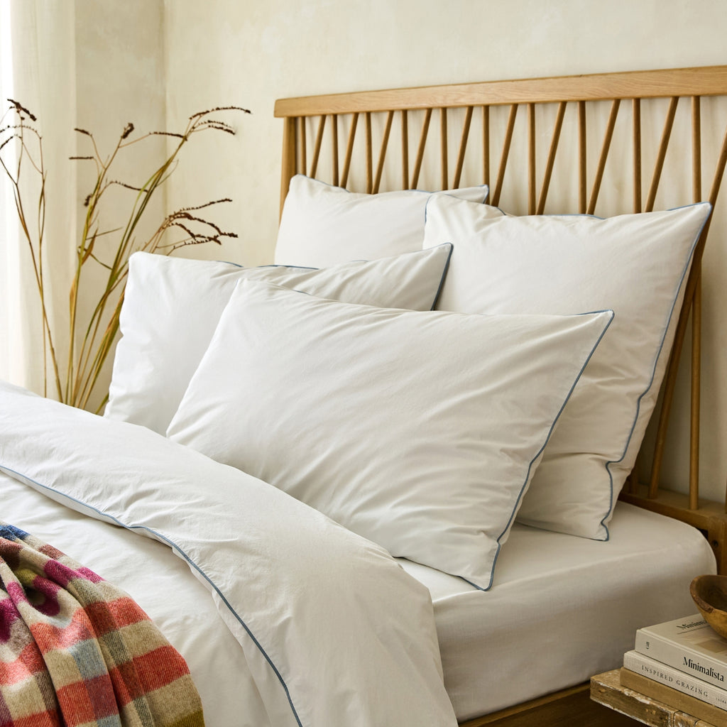 White 400 Thread Count Piped Edge Standard Pillowcase Pair with Grey Trim