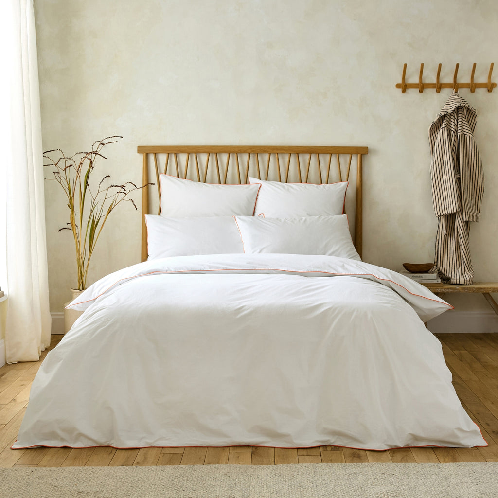 White 400 Thread Count Piped Edge Duvet Cover with Pink Trim | Bed ...