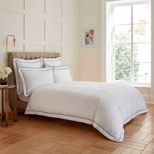 White 400 Thread Count Duvet Set with Navy Double Tape Edge