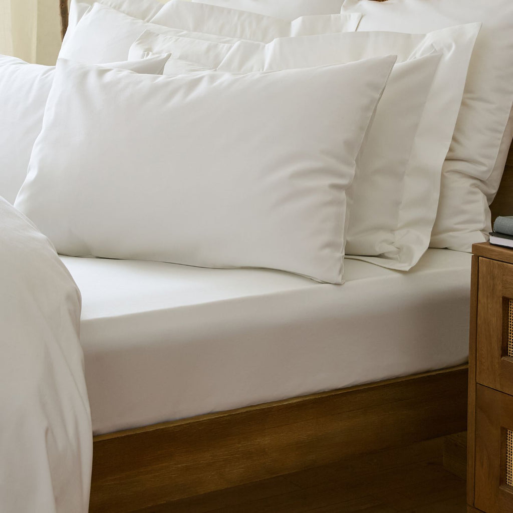 White 1000 Thread Count Luxe Deep Fitted Sheet