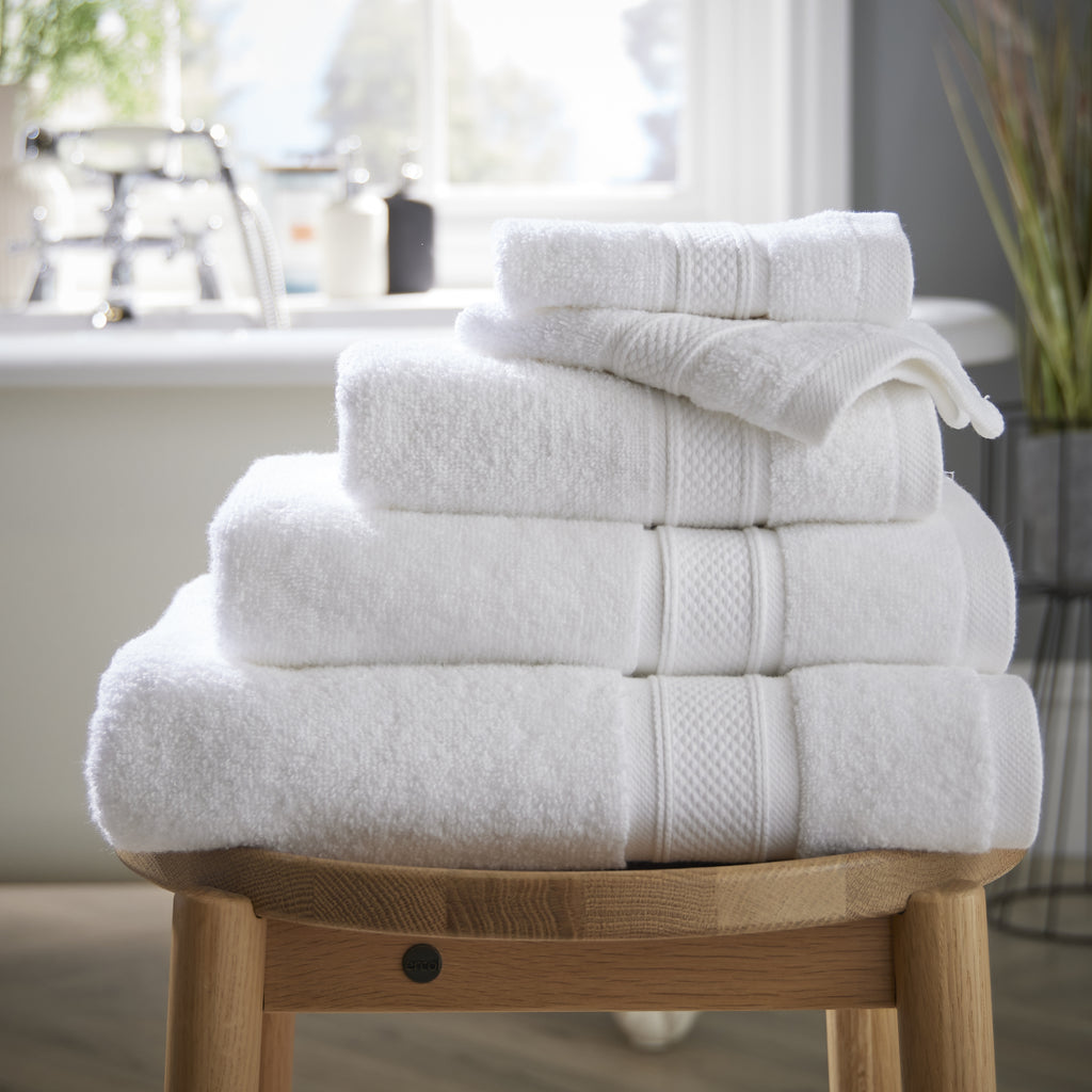 White Supremely Soft Quick Drying Zero Twist Towel