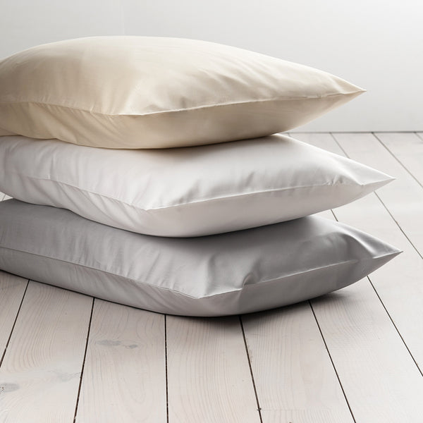 600 Thread Count Sateen Soft HOUSEWIFE Pillowcase - Pair